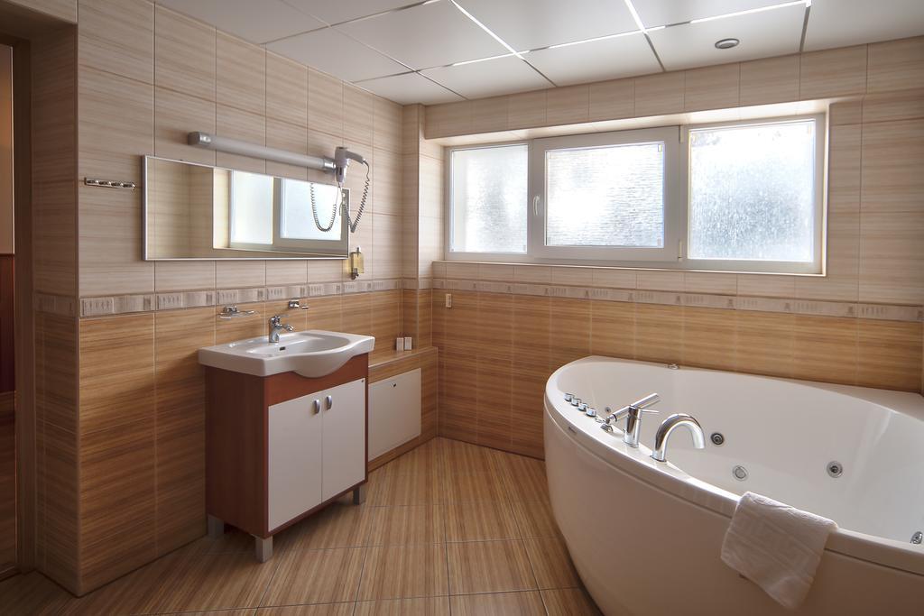 Atoll Hostel Haabneeme Екстер'єр фото