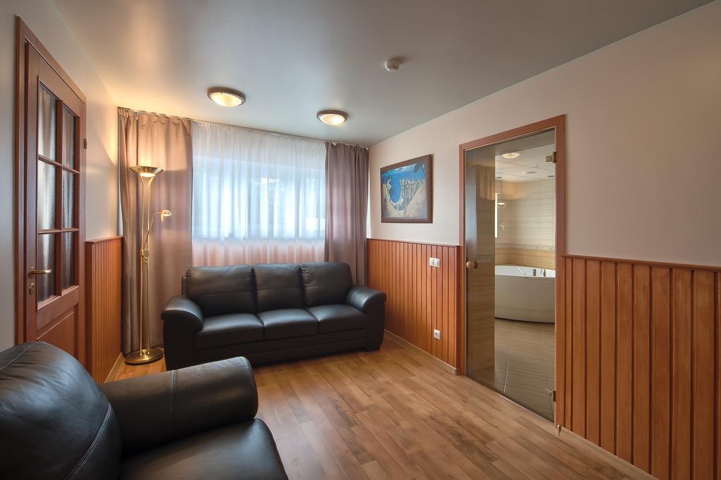 Atoll Hostel Haabneeme Екстер'єр фото